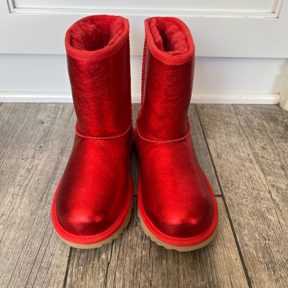 UGG Shoes Nib Girls Boots Ugg Kids Classic Ii Metallic Sparkle Big